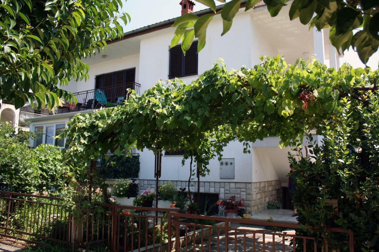 Apartment Vera Umag Exterior photo